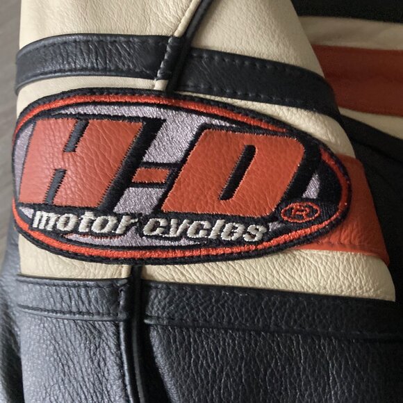 Harley Davidson Leather Jacket - Picture 4 of 5